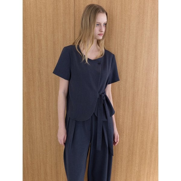 [세트] 무드 랩 블라우스 + 무드 리버스 팬츠 네이비 amr2340