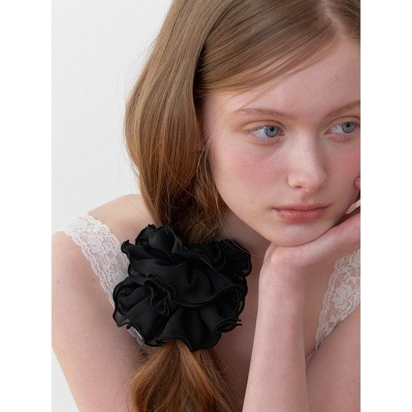 cloud blooming scrunch - black
