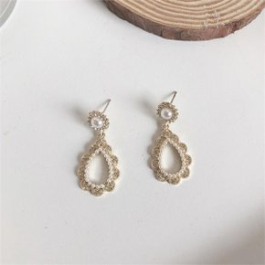티어 드롭 큐빅 이어링_P089687650