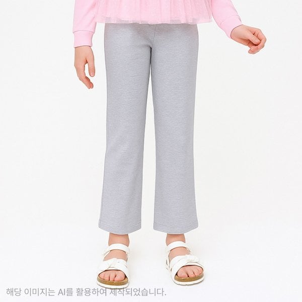 확대된 대표 .