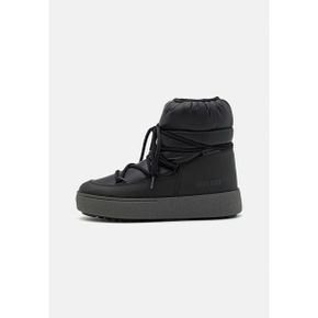 3770869 Moon Boot LOW WP - Winter boots black