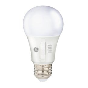 GE루미트론 HD LED 5색 스위치 전구 8W E26 CRI90 X 4개입