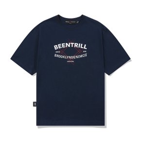 [BEENTRILL X BROOKLYNDENIM] 아치로고 컴포트핏 반팔 티셔츠 BA242TS029_NV