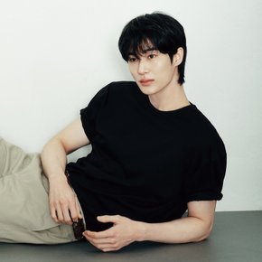 남자 여름 크루넥 반팔 티셔츠 (퍼펙트티) 654002