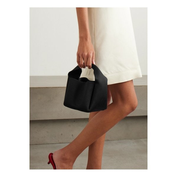 버킷  코튼 혼방 새틴 토트 블랙 1647597350652599