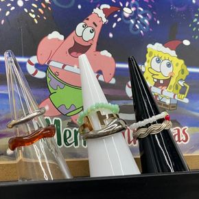 P1 원뿔 반지 걸이 거치대 블랙