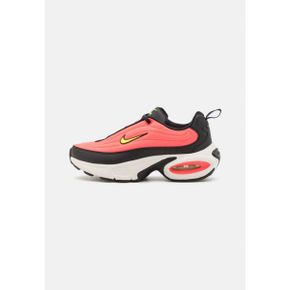 5109298 Nike AIR MAX PORTAL - Trainers black/volt/hot punch/sail