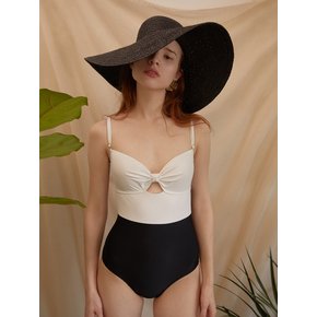 Modern Chic Swimwear 모던시크스윔