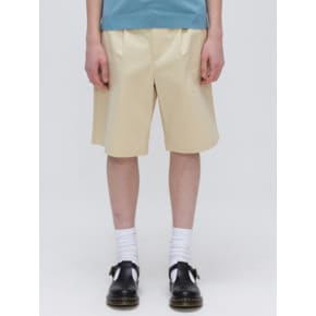 One Tuck Cotton Chino Shorts - Beige, Navy