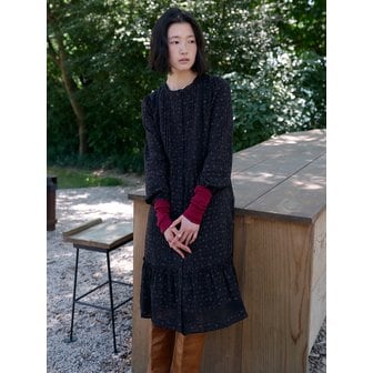 써스데이아일랜드 중기장 플라워 패턴 원피스_T256MOP179W