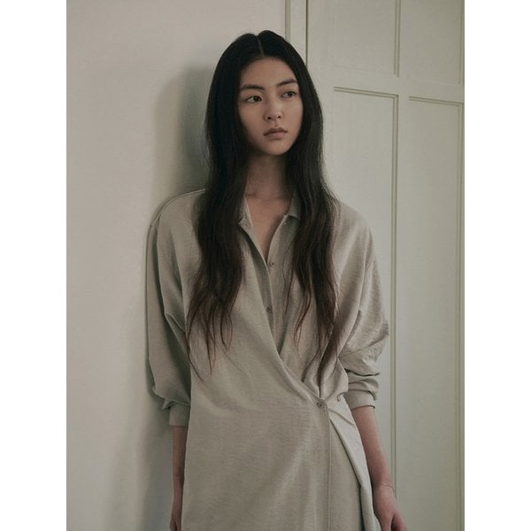 BENI SHIRT WRAP LONG DRESS_GRAYISH BEIGE