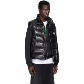 24 FW Moncler 블랙 티브 다운 베스트 242111M178035