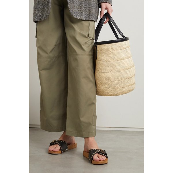 자소 장식 가죽 슬라이드 1647597287215311