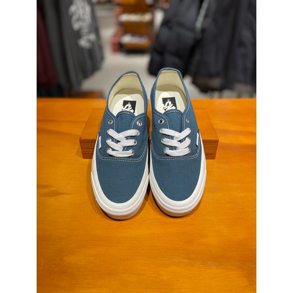 [시흥점] 남녀공용 스니커즈 LX 어센틱 44 (블루)(VN000D9N12S)