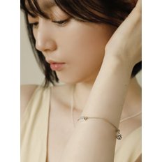 Silk Point Bracelet 실크 포인트 팔찌