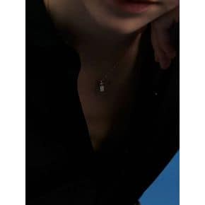 SMALL SQUARE PERFUME NECKLACE_SILVER 스몰 스퀘어 퍼퓸 목걸이 실버