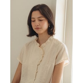 Embroidery textured short sleeve frill blouse_Beige