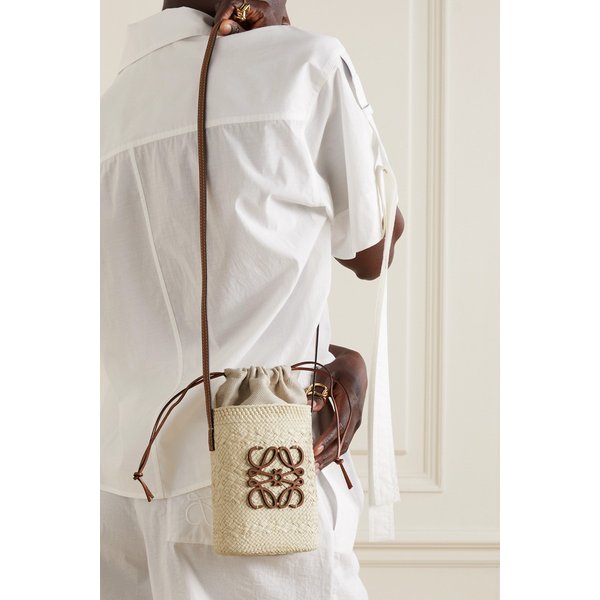 폴라스 이비자 스퀘어 포켓 가죽 트리밍 라피아 버킷백 1647597303025229