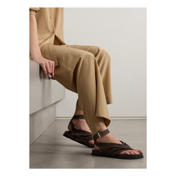 에머리 맨타이 주름 스웨이드 가죽 샌들 앤트러사이트 46376663162857839