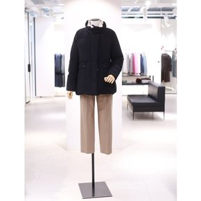 [파주점] 니트 배색 하이넥 구스다운 점퍼 CNBA2PD74