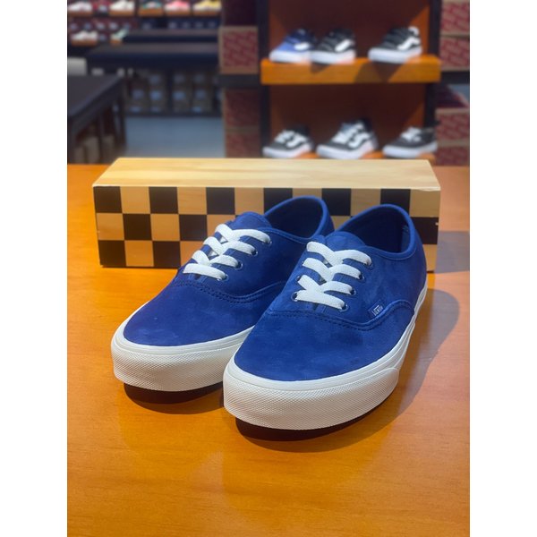 [여주점] (남여공용) 스니커즈 피그 스웨이드 어센틱 (네이비) (VN000D6G5TU)