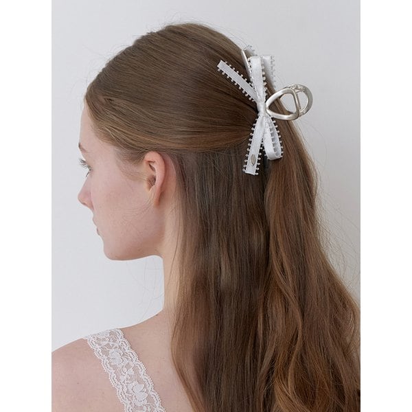 vintage fringe ribbon claw - off white