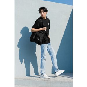 Calvin Klein Jeans ACC 남성 익스팬더블 헬멧 토트백(HH3859-001)