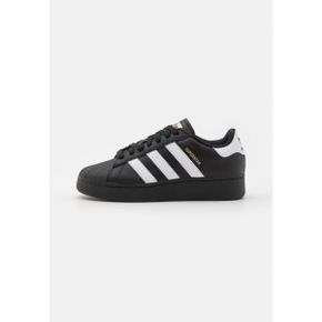 3696178 adidas SUPERSTAR XLG - Trainers core black/footwear white/gold metallic