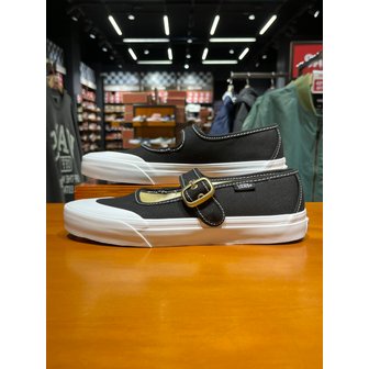 반스 [시흥점] 남여공용 스니커즈 메리제인 (블랙) (VN000CRR6BT)