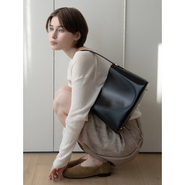POYNA BAG / black