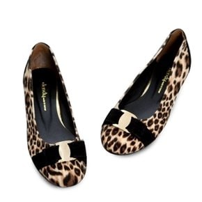 kami et muse Gold pendent ribbon leopard flat_KM18w080