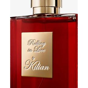 [해외직구] KILIAN 킬리안 롤링 인 러브 EDP 향수 리필가능 50ml