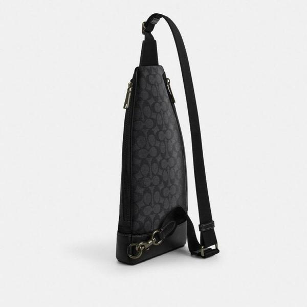 [국내배송]코치 남성 시그니처 캔버스 Dominic 슬링백 CY801