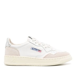 [해외배송] 오트리 메달리스트 로우 스니커즈 AULWLS74 LEAT SUEDE WHT SILVER