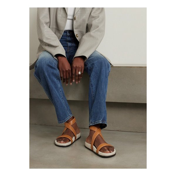 넷 서스테인 가죽 샌들 탠 브라운 1647597326276477