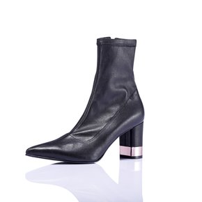 Lamb Span Ankle Boots_Black