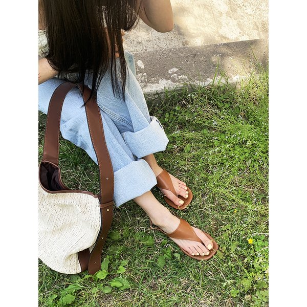 [리퍼브]me2440 triangle friflap sandle 트라이앵글 플리플랍 샌들_2color