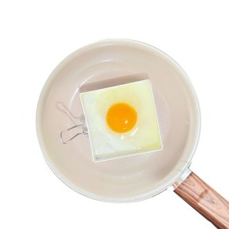 텐바이텐 하얀 사각 모양틀 스텐 달걀 후라이 토스트 계란틀