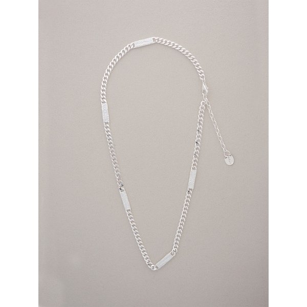 She Necklace