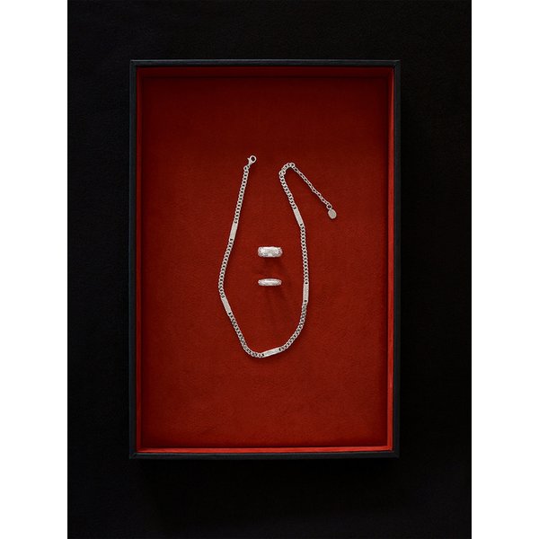 She Necklace