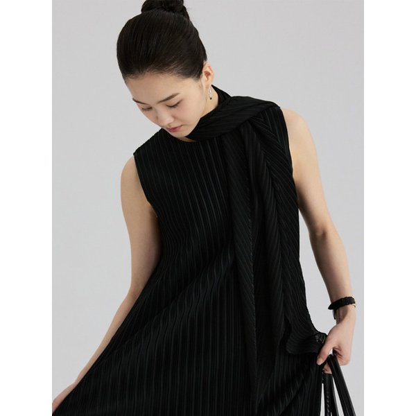Edel Pleated Scarf_Black
