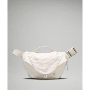 룰루레몬 커브 크로스바디 백 - WHTO/RWLI