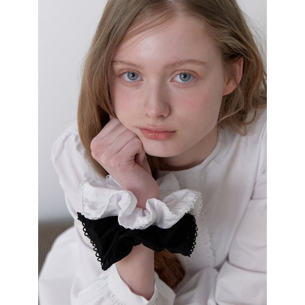 petit lace scrunch - black