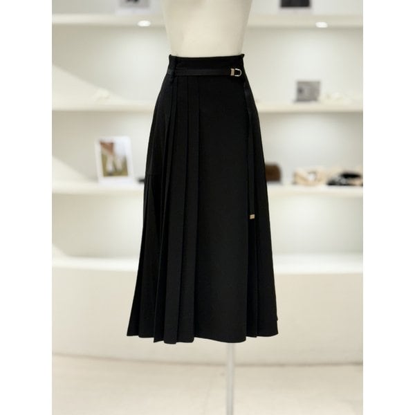 [여주점] 여성 벨티드 플리츠 롱 스커트 (D244MSD055)