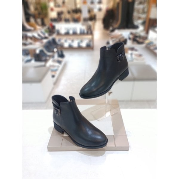 [시흥점] 여성 3센티 옆 벨트장식 앵클부츠 (712346701)