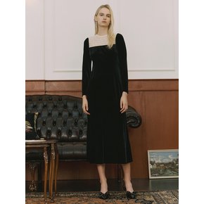 Petra / Square Neckline Velvet Dress