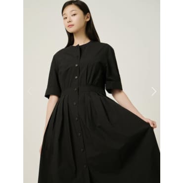 빈폴레이디스 라운드넥 풀오픈 소매볼륨 원피스 - 블랙 BF5771C015
