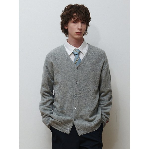 노맨틱 수퍼 파인 메리노 하트 포켓 가디건 그레이