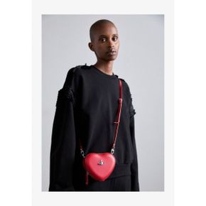 5000325 Vivienne Westwood MINI HEART CROSSBODY - Across body bag red 102086426