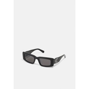 5161551 Calvin Klein UNI - Sunglasses black